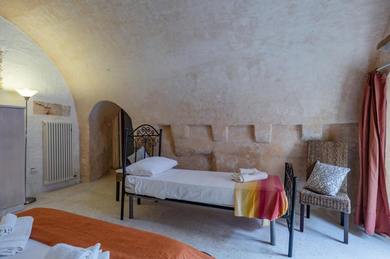 Casa Dei 5 Camini With Terrace Apartman Ortelle Kültér fotó